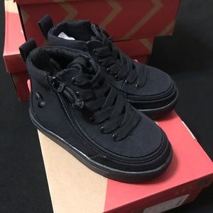 NWT BILLY classic Little Kids Hightop Shoes Black to floor original box size 9M
